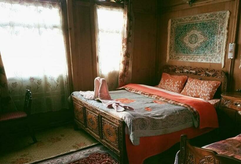 호텔 Floating Heritage Group