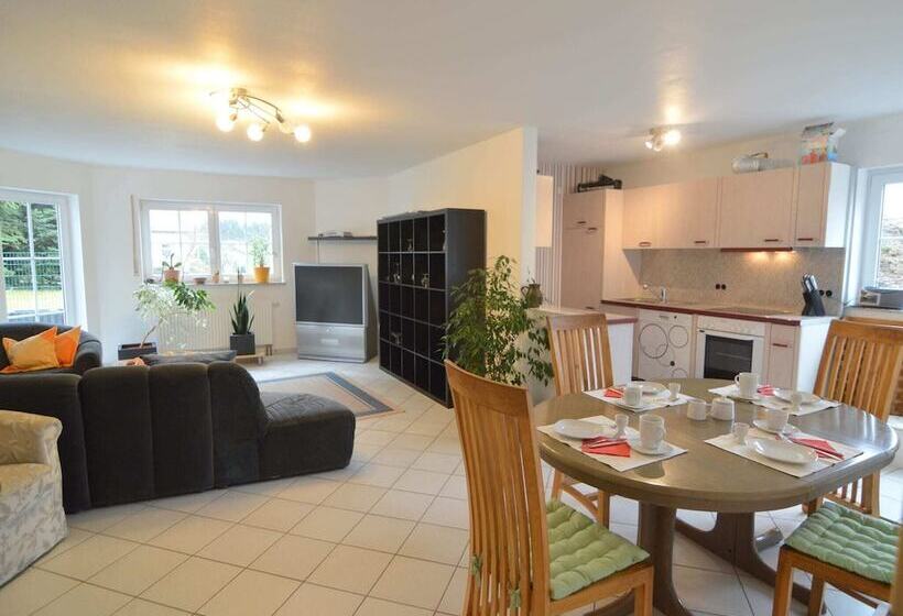 Beautiful Holdiday Home In Ulmen Near The Lake