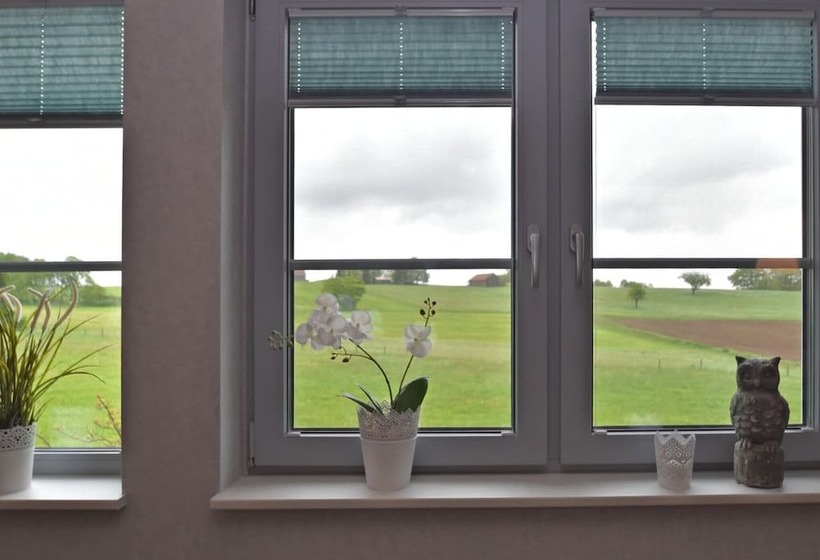 Modern Apartment In Vohl Near The Forest