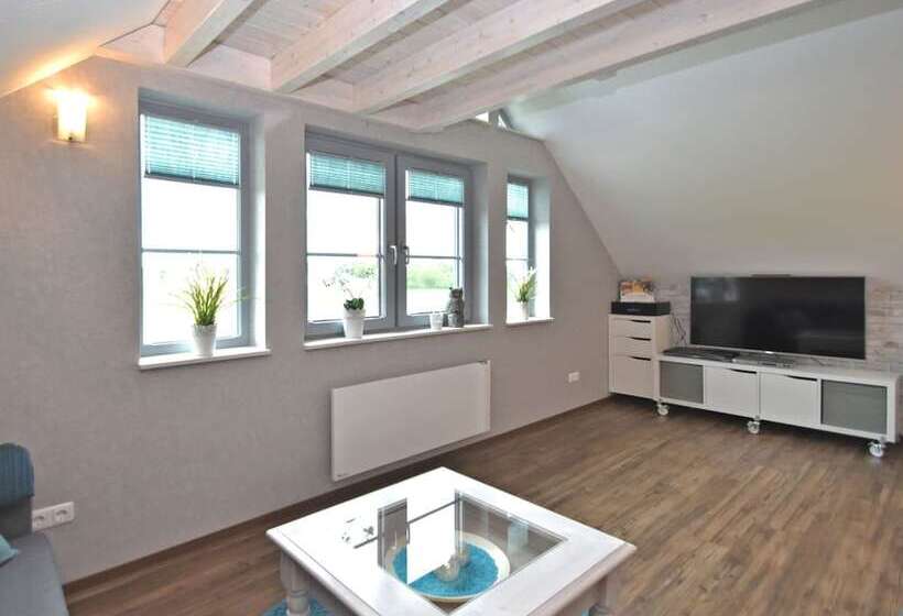 Modern Apartment In Vohl Near The Forest