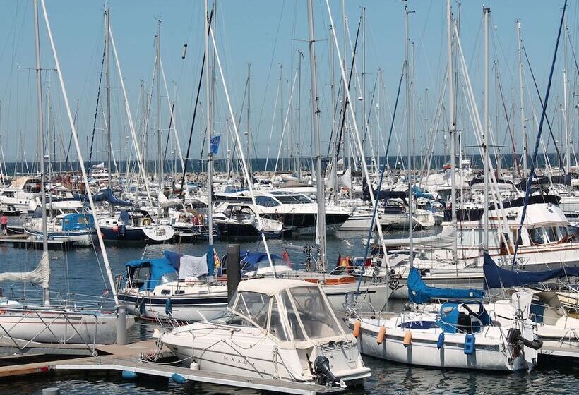 Modern Apartment In Wittenbeck With Terrace Fenced Garden