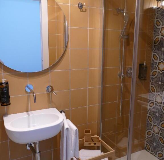 بنسيون L'ancora B&b