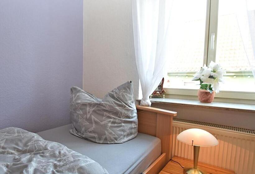 Spacious Apartment In Ballenstedt Harz Near Lake