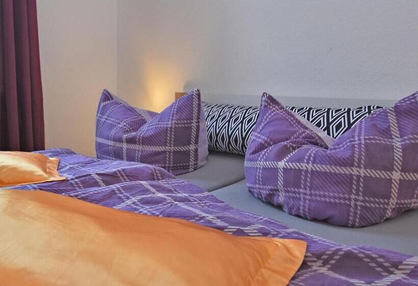 Spacious Apartment In Ballenstedt Harz Near Lake