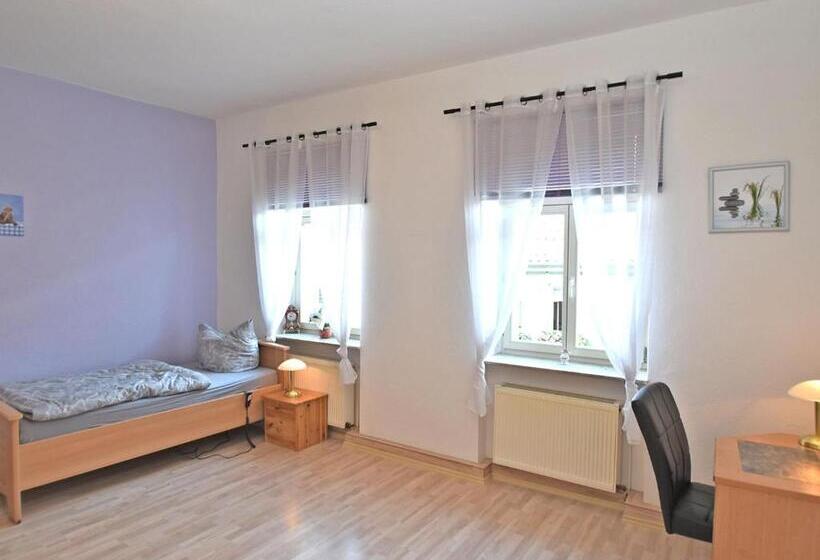 Spacious Apartment In Ballenstedt Harz Near Lake