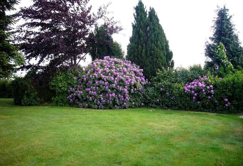 Spacious Apartment In Leopoldshöhe Near Teutoburg Forest