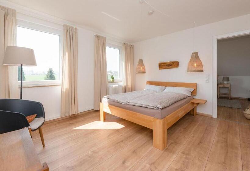Spacious Apartment In Leopoldshöhe Near Teutoburg Forest