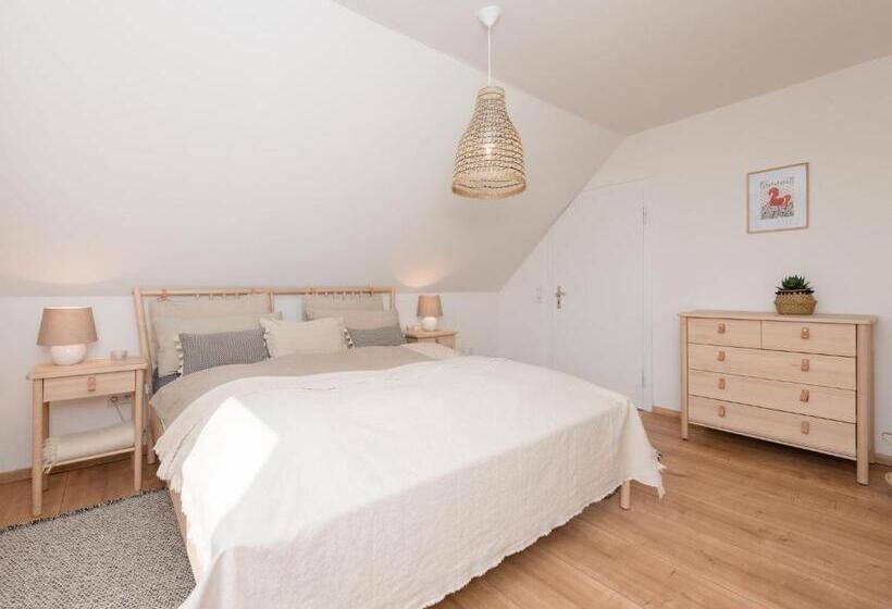 Spacious Apartment In Leopoldshöhe Near Teutoburg Forest