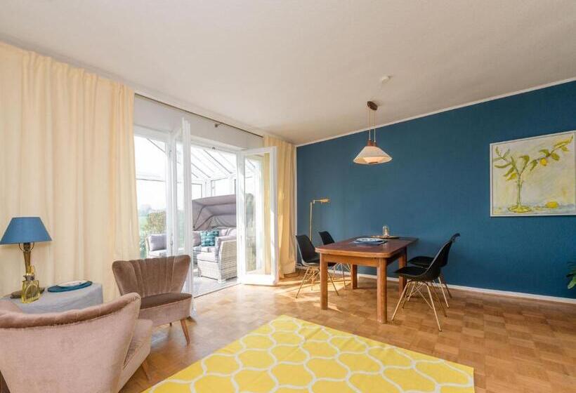 Spacious Apartment In Leopoldshöhe Near Teutoburg Forest