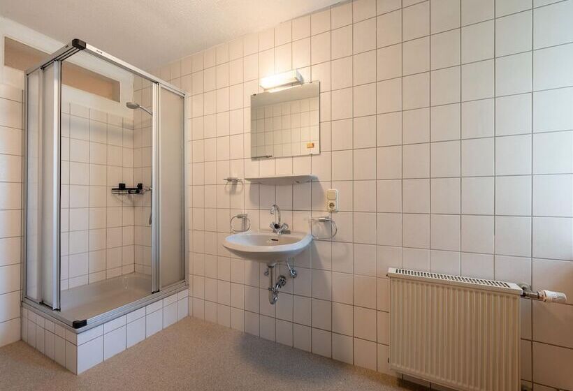 Spacious Holiday Home In The Eifel National Park