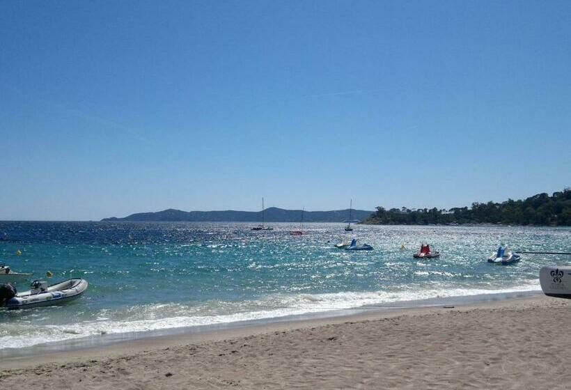 Spacious Villa Near Sea In Cavalaire Sur Mer