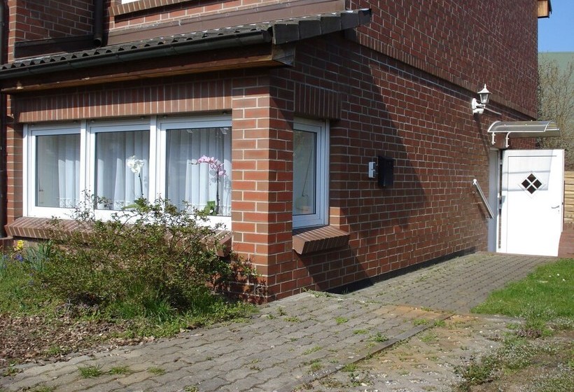 Sunny Apartment In Kühlungsborn Near Seabeach