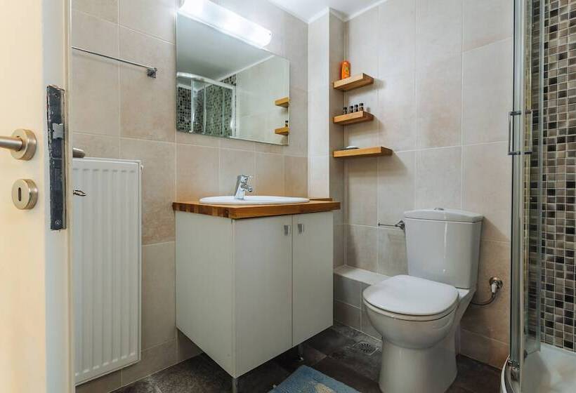 Upscale Modern Escape In The Historic Center