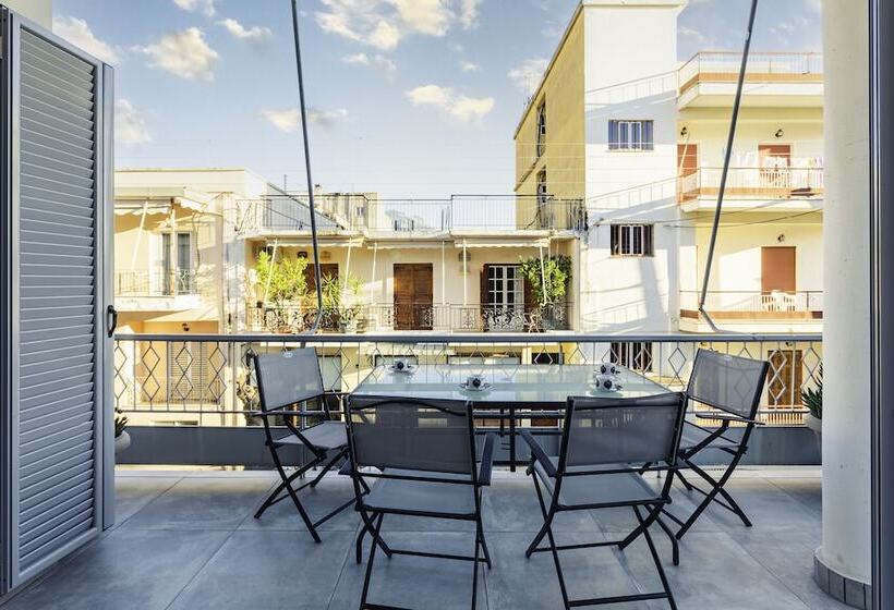 Upscale Modern Escape In The Historic Center