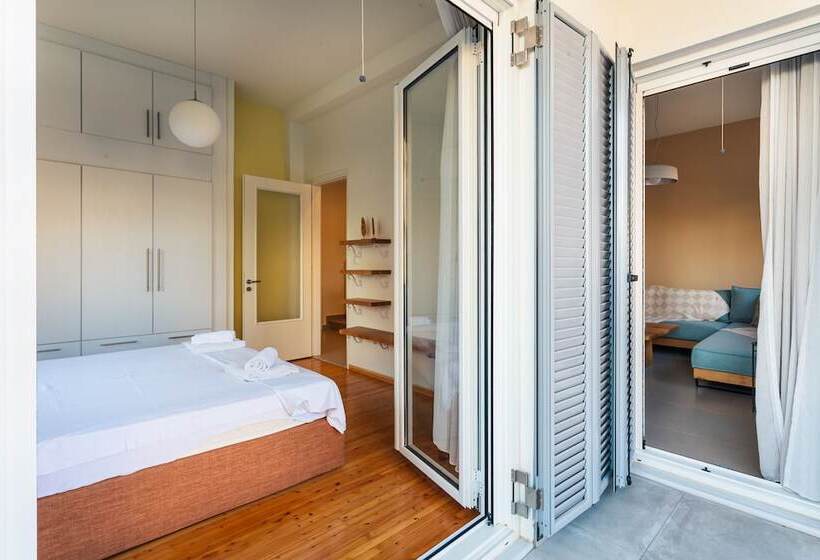 Upscale Modern Escape In The Historic Center