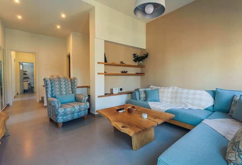 Upscale Modern Escape In The Historic Center