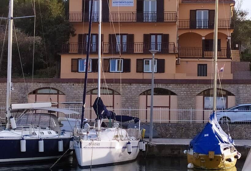 Apartments Dora Vrboska Island Hvar