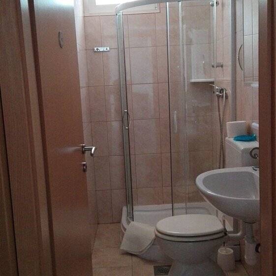 Apartments Dora Vrboska Island Hvar