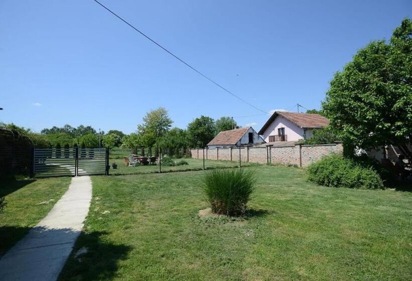Apartments Osijek By The River