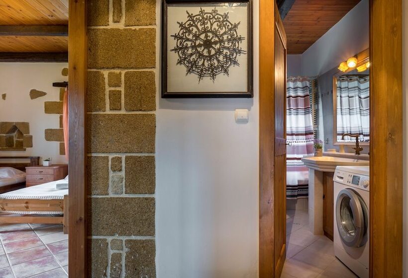 Athina Traditional Villa