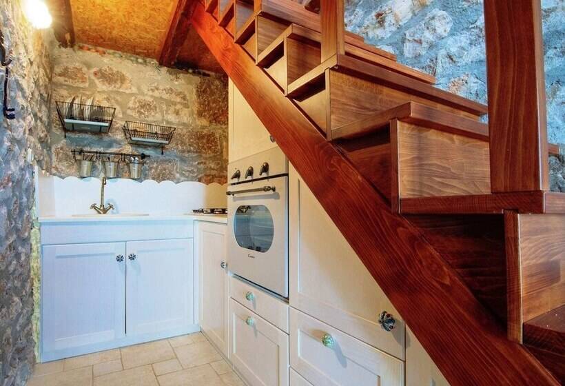 Authentic Stone House On The Mountain Velebit