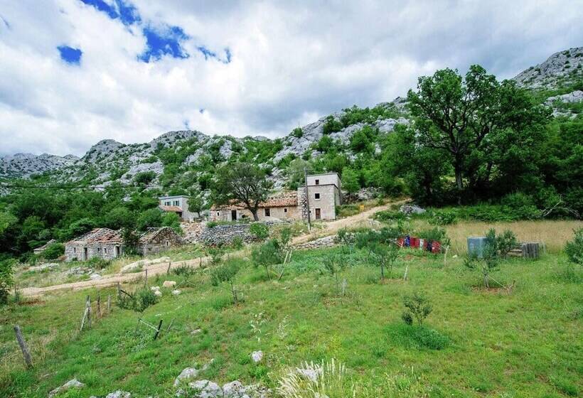 Authentic Stone House On The Mountain Velebit