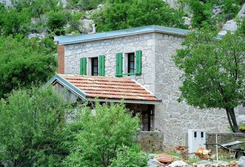 Authentic Stone House On The Mountain Velebit