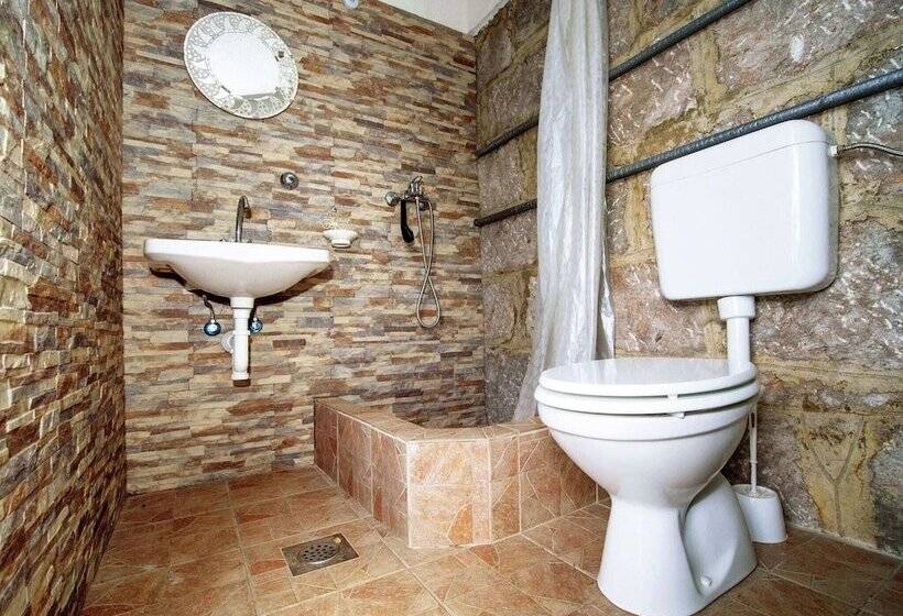 Authentic Stone House On The Mountain Velebit