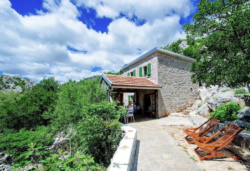 Authentic Stone House On The Mountain Velebit
