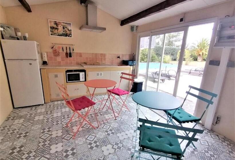 Bed and Breakfast Hôtes Antic Provence