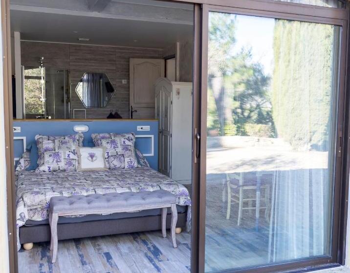 Bed and Breakfast Hôtes Antic Provence