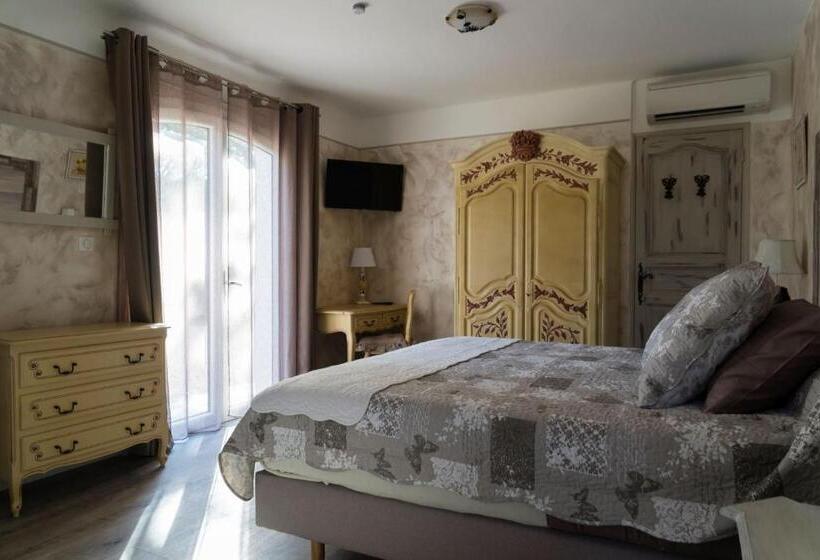 Bed and Breakfast Hôtes Antic Provence