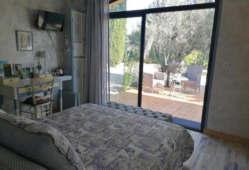 Bed and Breakfast Hôtes Antic Provence