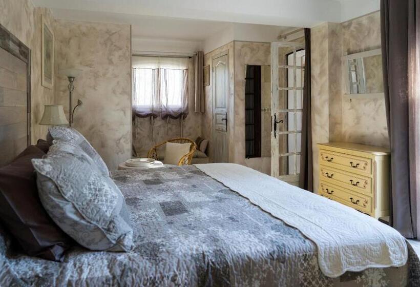 Bed and Breakfast Hôtes Antic Provence