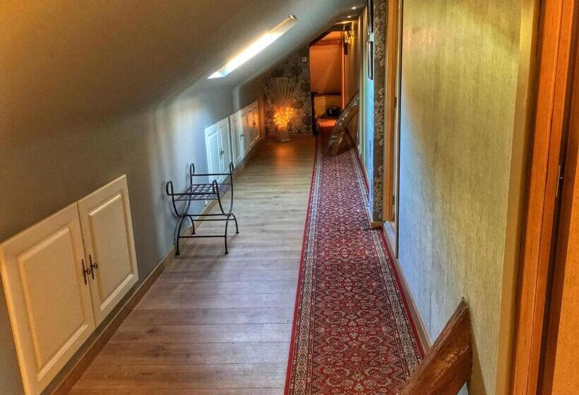 ベッドアンドブレックファースト Mara Ath