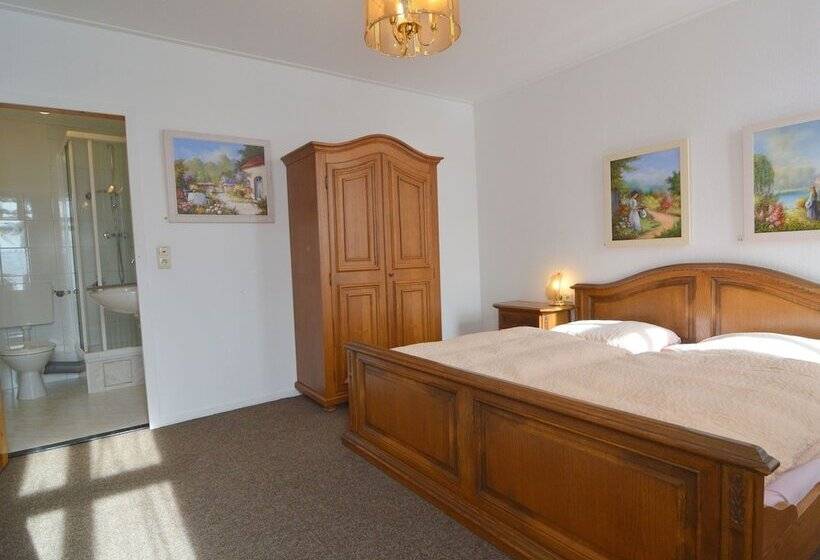 Classy Holiday Home In Rzig Near Forest