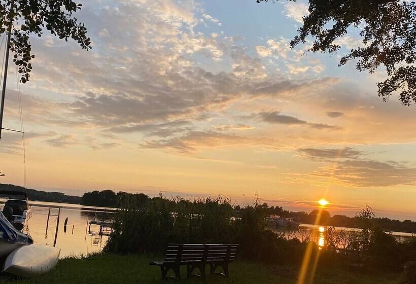 Cozy Bungalow In Werder With Garden