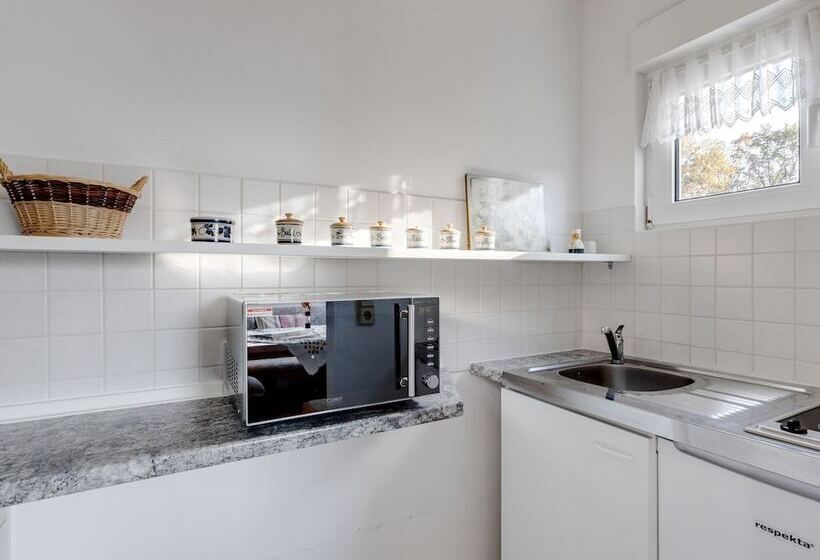 Cozy Bungalow In Werder With Garden