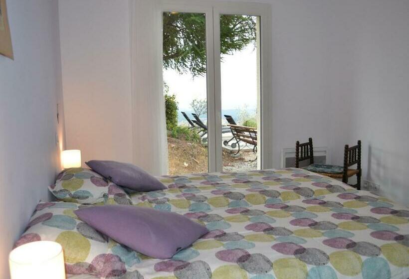 Delighful Villa In Berlou With Private Swimming Pool