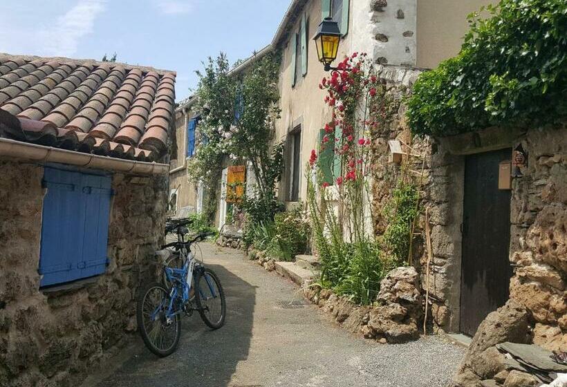 Delighful Villa In Berlou With Private Swimming Pool