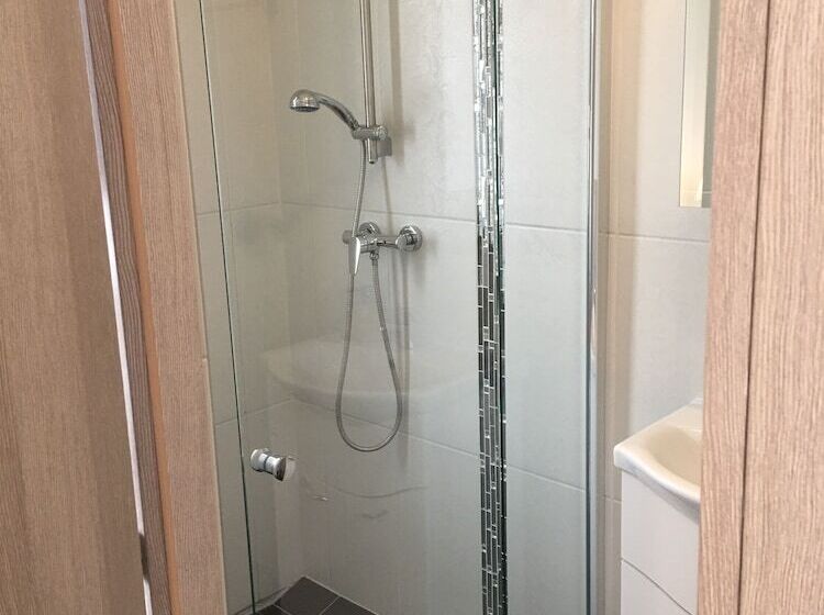 پانسیون Filsdeger Ház   Central Rooms & Apartmans