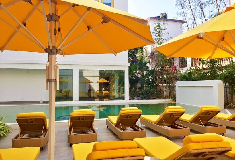 فندق Bloomrooms @ Calangute