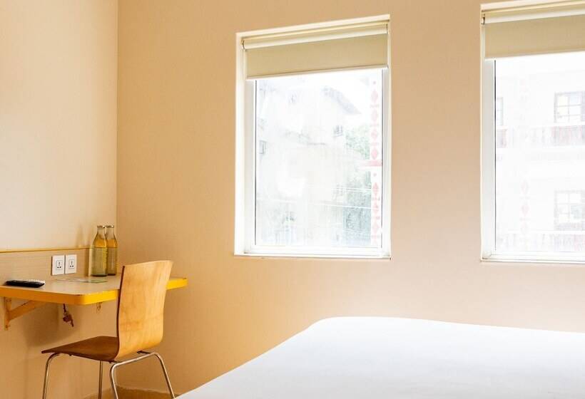 Отель Bloomrooms @ Calangute