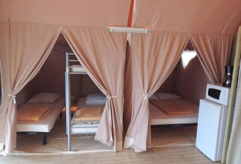 בית מלון כפרי Camping Beaume Giraud