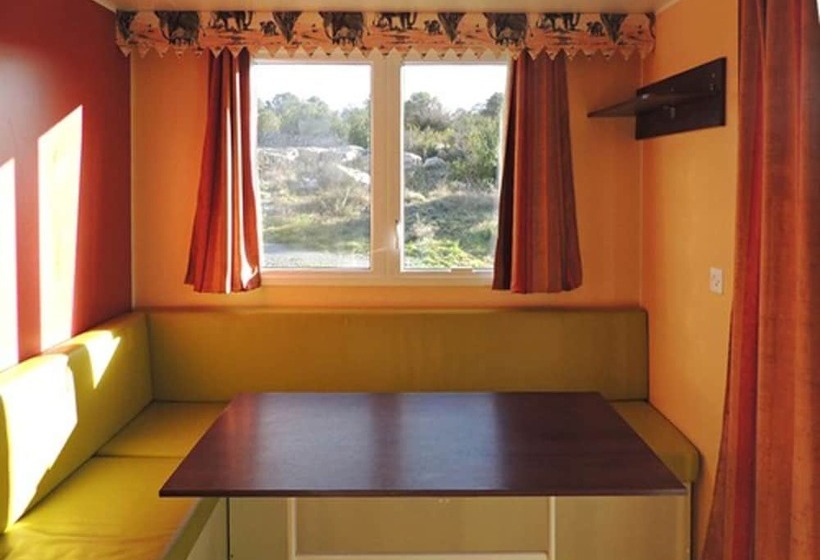 فندق Camping Beaume Giraud