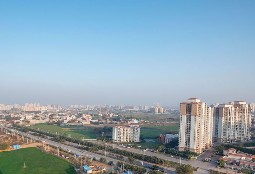 هتل Holiday Inn Gurugram Sector 90, An Ihg