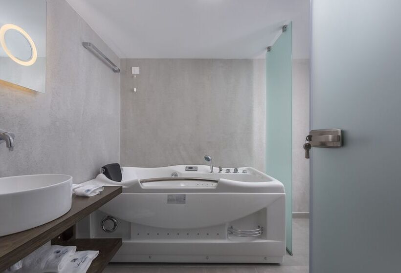 فندق Lalibay Resort & Spa   Adults Only