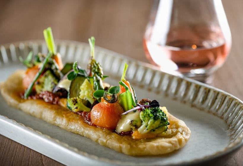 فندق Palacio Santa Clara, Autograph Collection