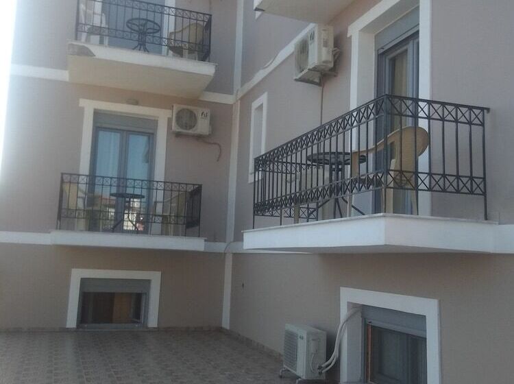 هتل Pyrgos Sofokleous