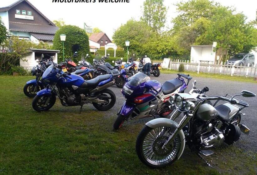 ホテル Haus Adria